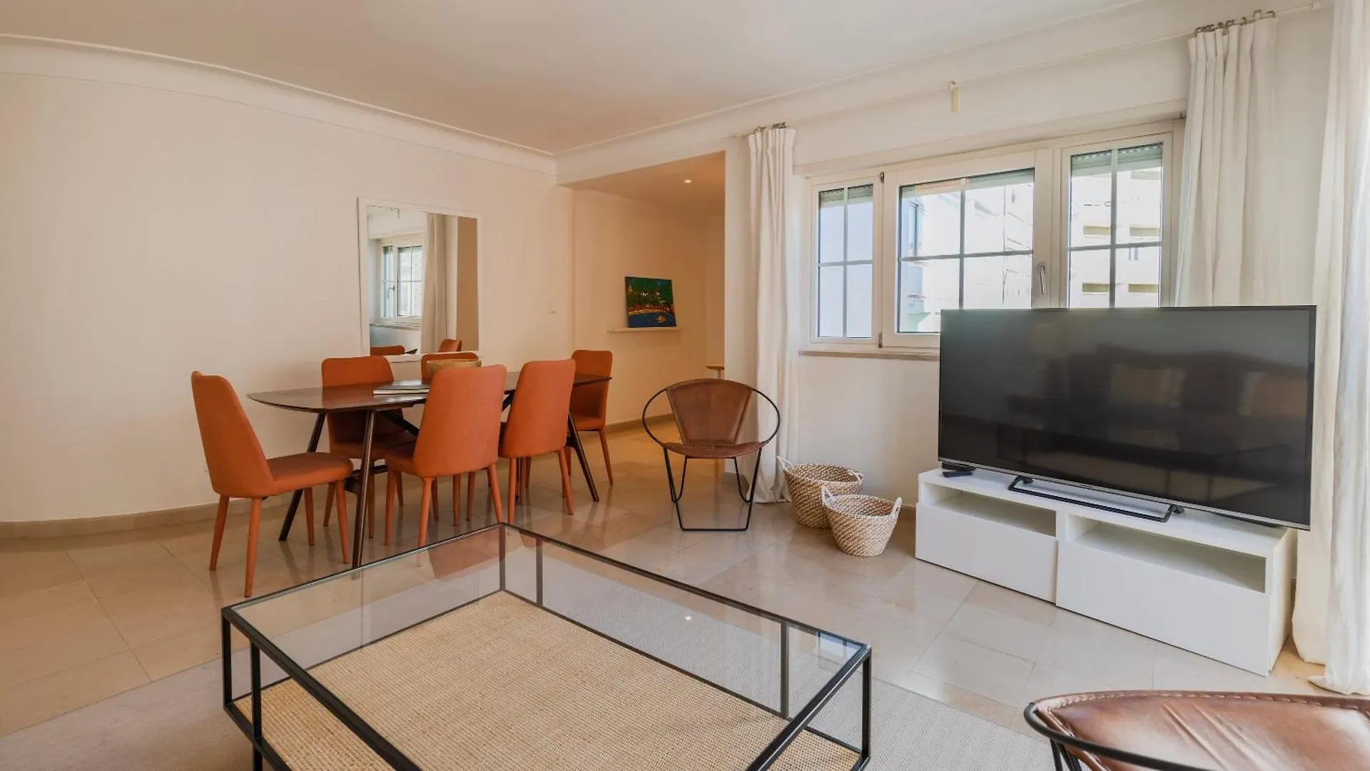 Stylish Apartment With Parking By Lovelystay Lisboa