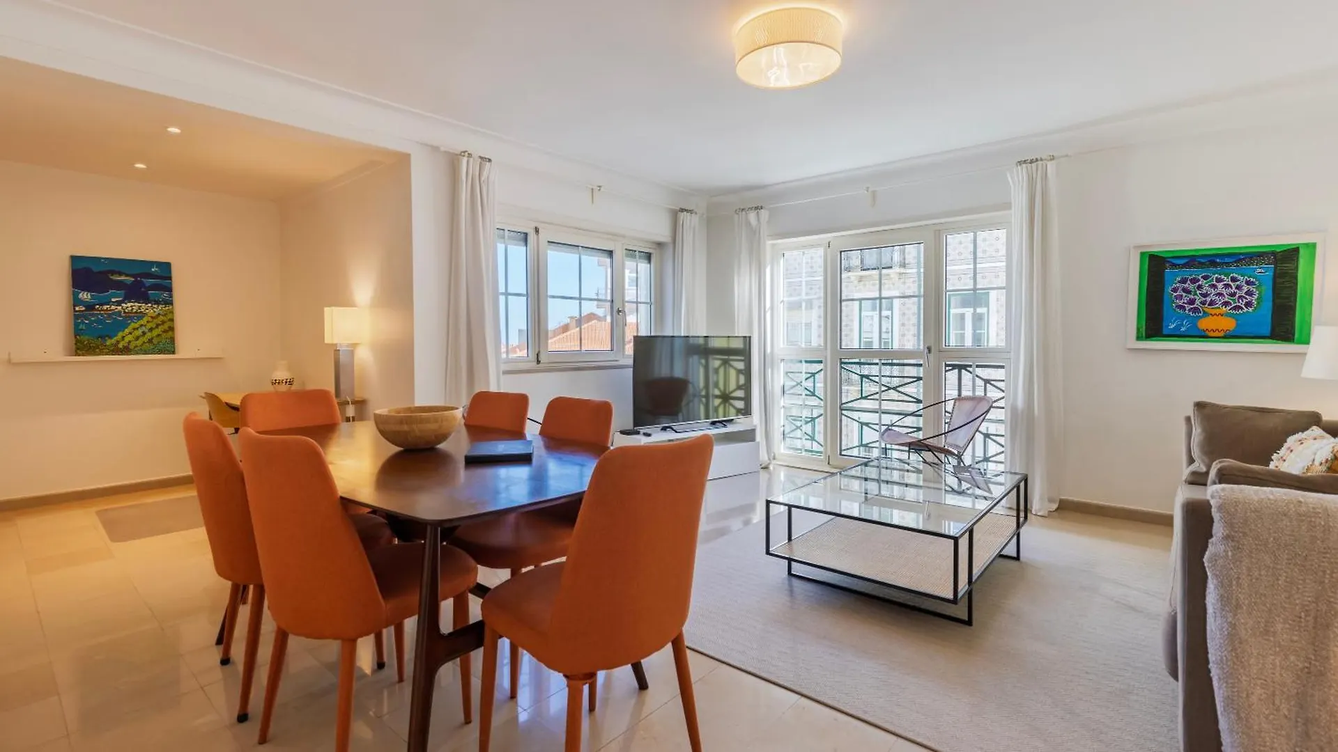 Stylish Apartment With Parking By Lovelystay Lisbon 0*,