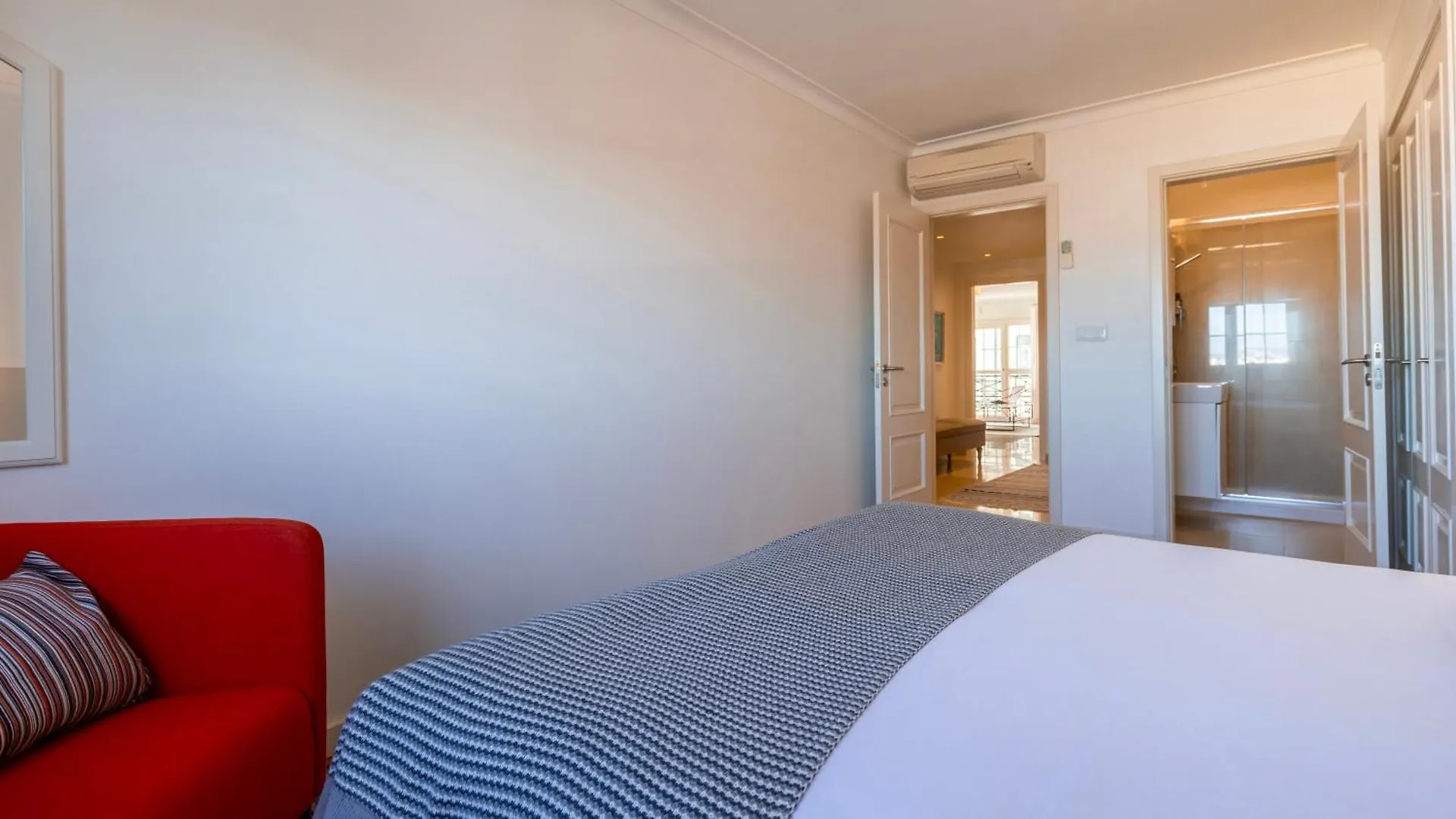 Stylish Apartment With Parking By Lovelystay Lisbon