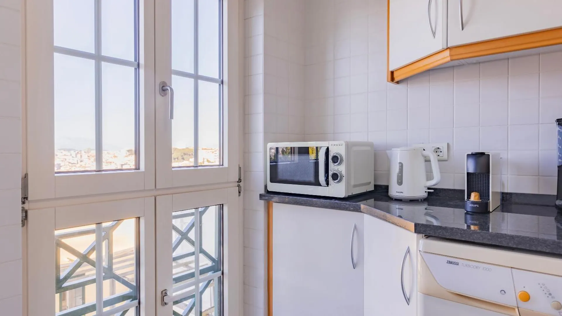 Stylish Apartment With Parking By Lovelystay Lisbon Portugal